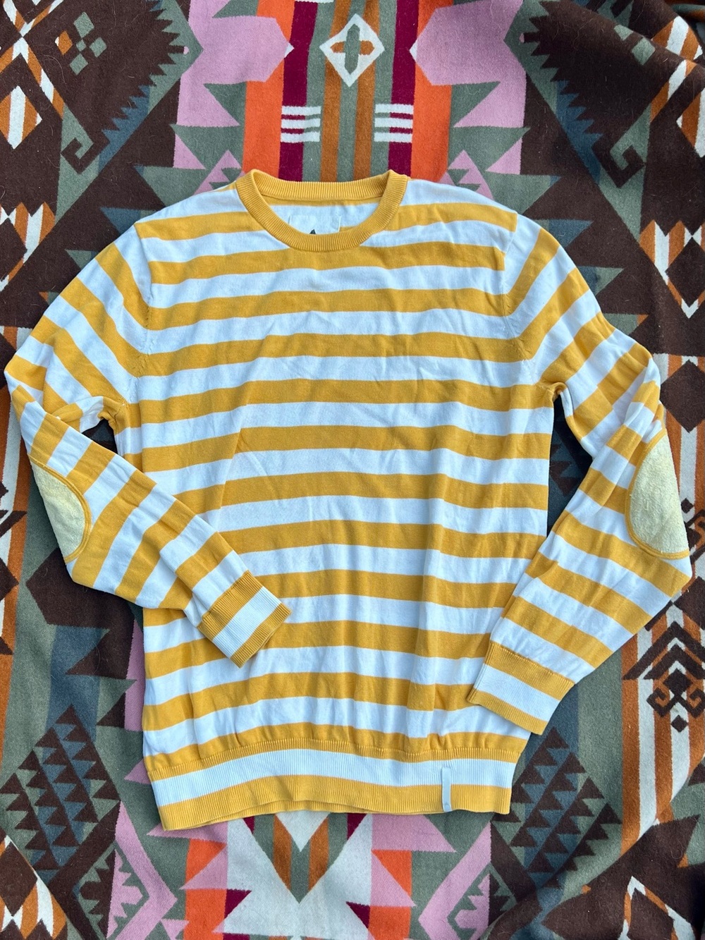 Burton - Striped Yellow and White Crewneck Sweater size Large